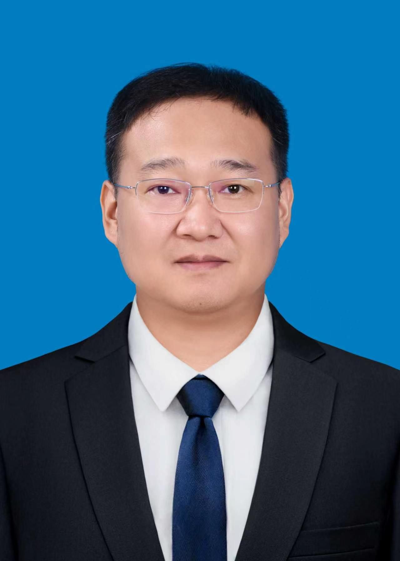 赵隆照片